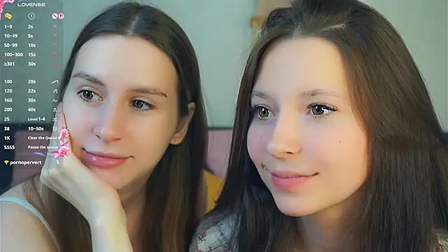 GabrielleLynchard online show from 11.22.25