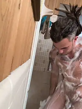 Snapshot of Clownboi17 chatting on 09.23.25 Clownboi17 online show from 09.23.25