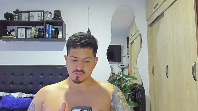 Arnolwilliams online show from 11.20.25