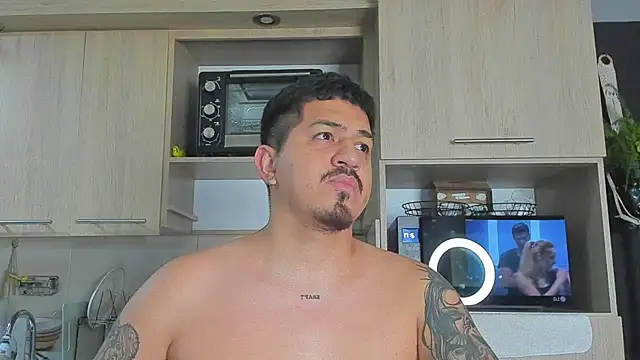 Arnolwilliams online show from 11.26.25