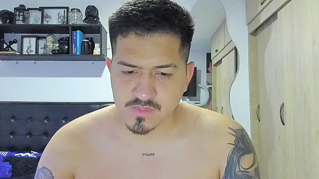 Arnolwilliams online show from 12.02.25