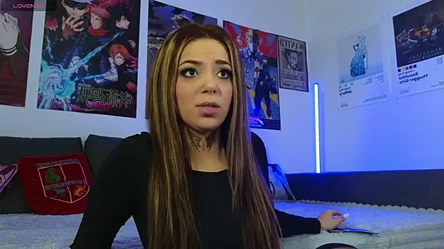 KiraQuinn1 online show from 10.05.25