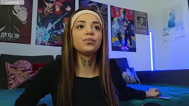 KiraQuinn1 online show from 11.05.25