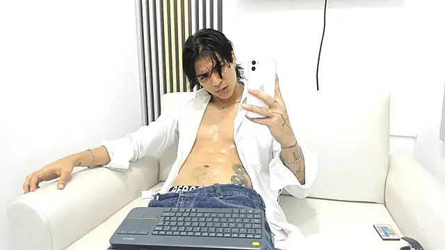 toji luxxer online show from 09.28.25