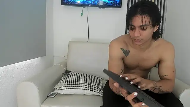 toji luxxer online show from 10.17.25