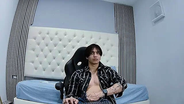 toji luxxer online show from 11.04.25