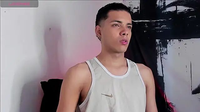 Avaggi online show from 10.27.25