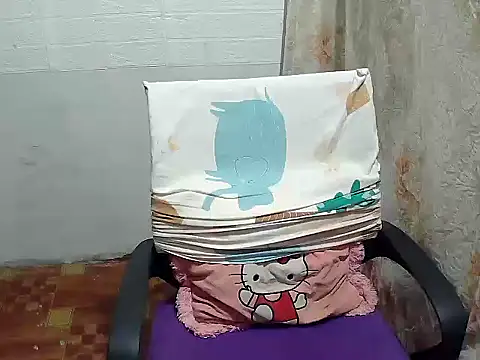 Snapshot of SexyCathy03 chatting on 10.17.25 SexyCathy03 online show from 10.17.25