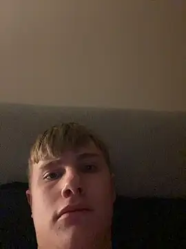 Sammyboy2211 online show from 10.27.25