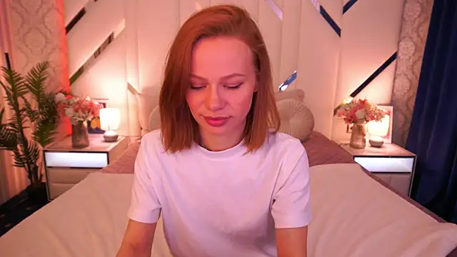 ShyySiren online show from 04.02.26