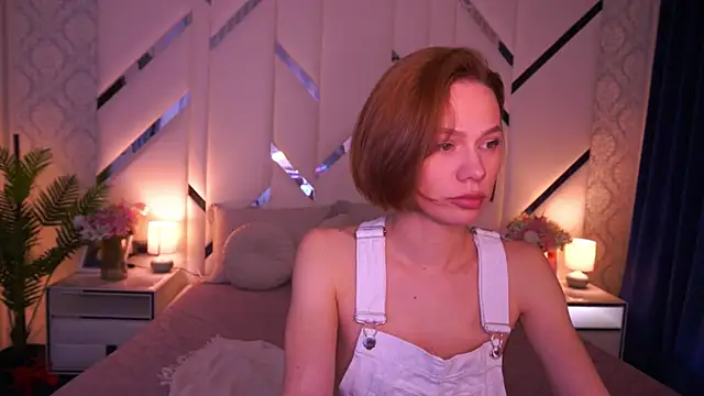 ShyySiren online show from 04.23.26