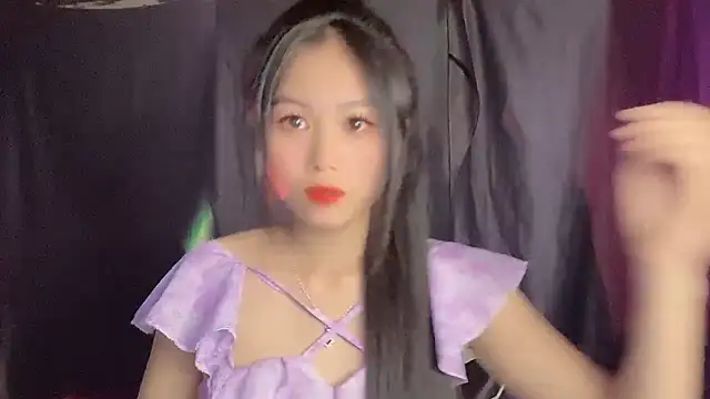 Snapshot of Lyly4757 chatting on 09.26.25 Lyly4757 online show from 09.26.25