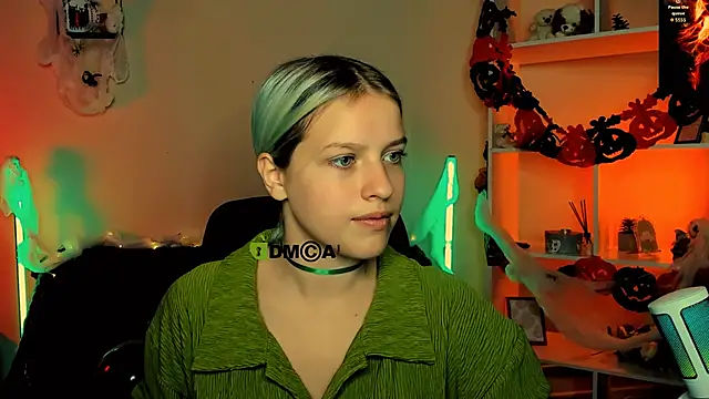 kaela spell  online show from 10.26.25