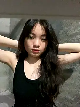 Snapshot of Bella_sexy98 chatting on 09.17.25 Bella sexy98 online show from 09.17.25