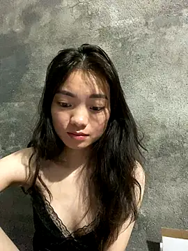 Snapshot of Bella_sexy98 chatting on 09.18.25 Bella sexy98 online show from 09.18.25