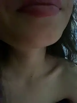 Snapshot of Bella_sexy98 chatting on 10.06.25 Bella sexy98 online show from 10.06.25