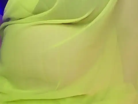 Snapshot of _Ameera_ chatting on 10.19.25 Ameera online show from 10.19.25