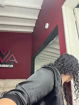 krisstenSantos online show from 01.09.26