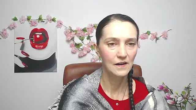 Snapshot of TayaFinch chatting on 12.03.25 TayaFinch online show from 12.03.25