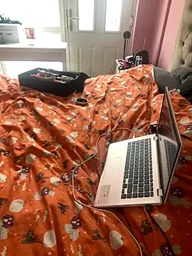 Snapshot of DIRTY_PAISLEY_X chatting on 10.15.25 DIRTY PAISLEY X online show from 10.15.25