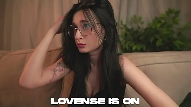 DarcyAspacio online show from 02.09.26