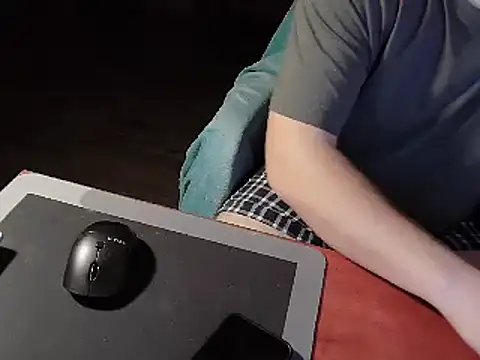 Snapshot of insomnia_llko1998 chatting on 10.25.25 insomnia llko1998 online show from 10.25.25