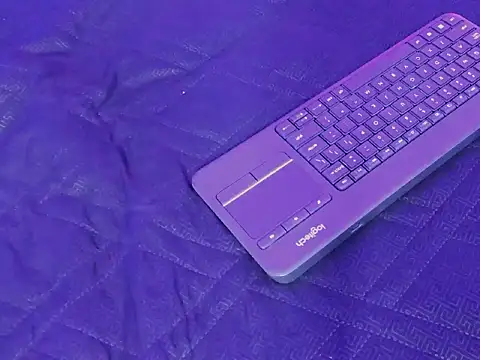 Daniwhatson online show from 10.16.25