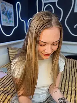 MilaMoone online show from 05.30.26
