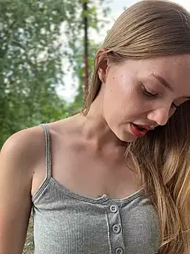 MilaMoone online show from 07.24.26