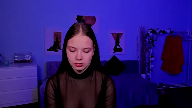 BetsyKiss online show from 11.28.25