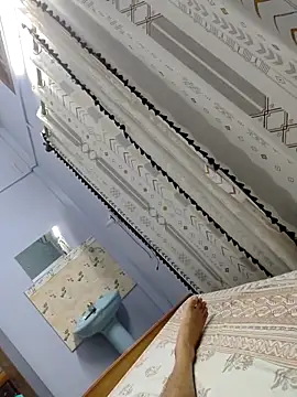 Snapshot of Donerviky chatting on 10.28.25 Donerviky online show from 10.28.25