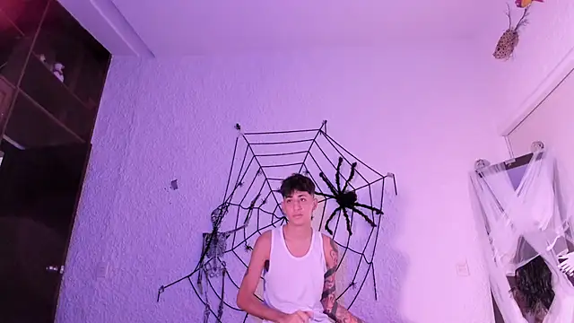 Snapshot of j_martony chatting on 10.17.25 j martony online show from 10.17.25