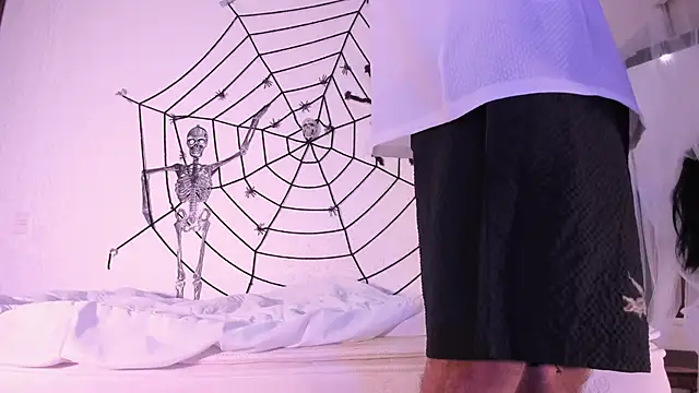 Snapshot of j_martony chatting on 10.27.25 j martony online show from 10.27.25