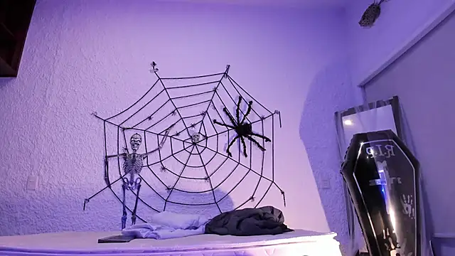 Snapshot of j_martony chatting on 10.29.25 j martony online show from 10.29.25