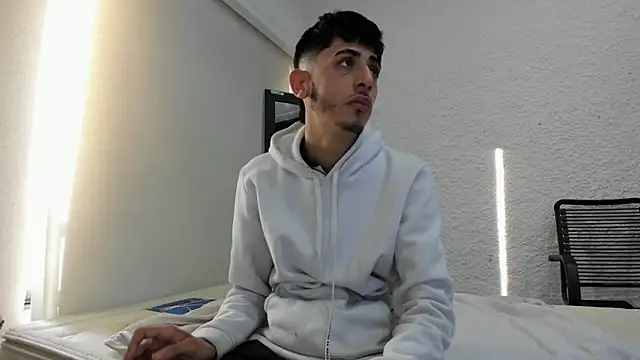 Snapshot of j_martony chatting on 11.27.25 j martony online show from 11.27.25