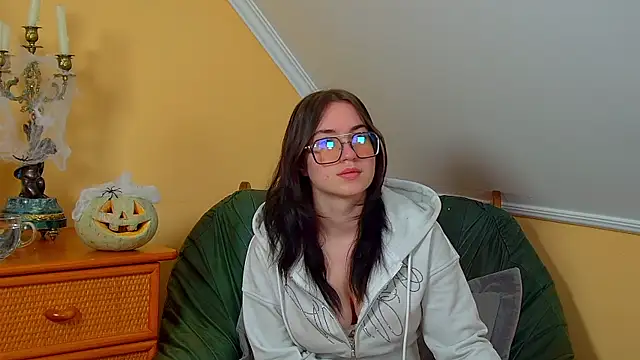 AnneAvery online show from 10.31.25