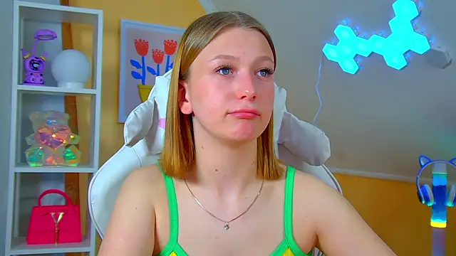 BeatriceBinoche online show from 04.21.26