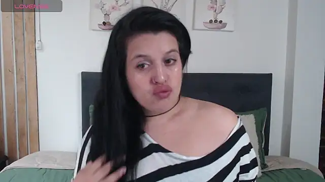 Snapshot of Andrea_secret_ chatting on 02.04.26 Andrea secret online show from 02.04.26