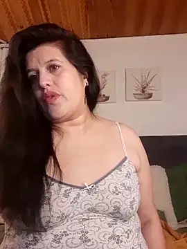 Snapshot of Andrea_secret_ chatting on 02.25.26 Andrea secret online show from 02.25.26