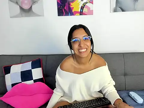 Valerygomez02 online show from 03.18.26