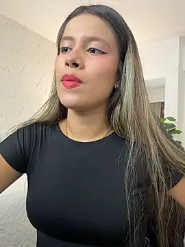 EMILIIA RICHTER   online show from 06.12.26