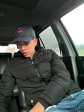 mattebret11 online show from 11.04.25