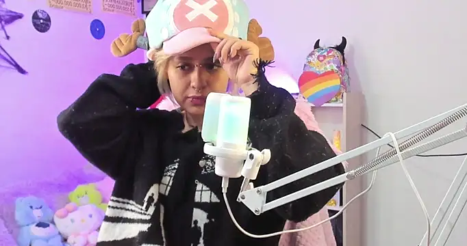 NekoWaifu online show from 10.11.25