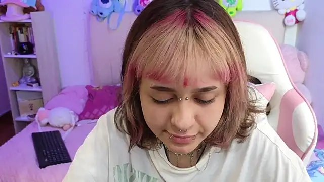 NekoWaifu online show from 04.14.26