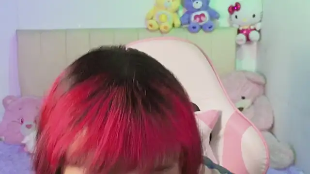 Snapshot of NekoWaifu chatting on 07.15.26 NekoWaifu online show from 07.15.26