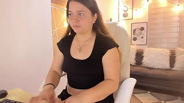 sophiee09  online show from 10.24.25