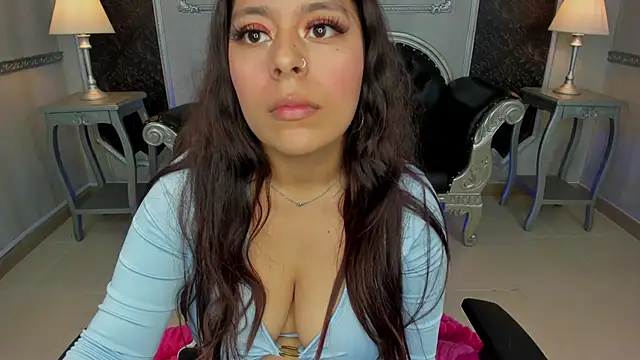 Snapshot of KonnyDesire chatting on 10.21.25 KonnyDesire online show from 10.21.25