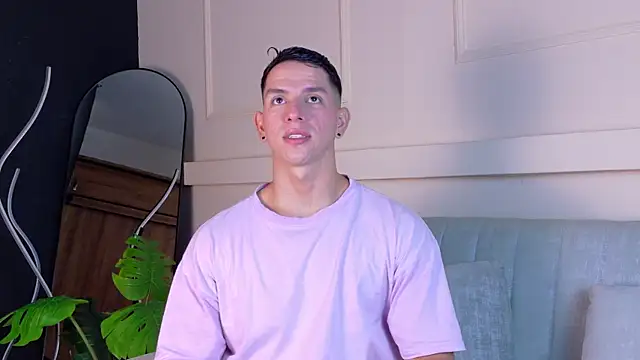 Snapshot of ZaneDawson chatting on 02.08.26 ZaneDawson online show from 02.08.26