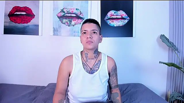 Girls inlove online show from 11.14.25