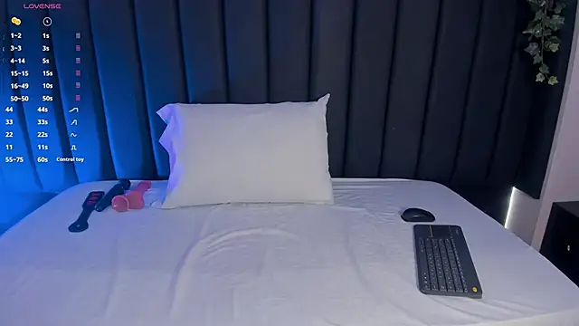 Cristina joy online show from 10.24.25